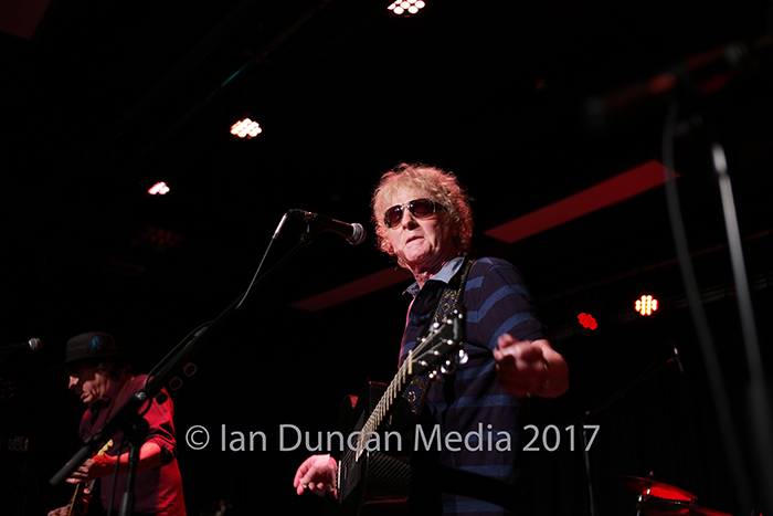 CONNECTION... Ian Hunter spots me lining up a shot which added to this photo...