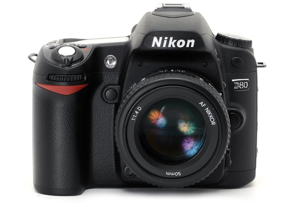 FIRST DSLR... The Nikon D80...
