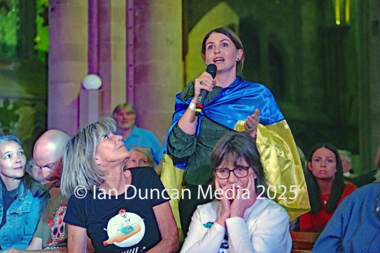 Alla Stoica with Ukrainian flag during the Q&A session. Photo: Ian Duncan.