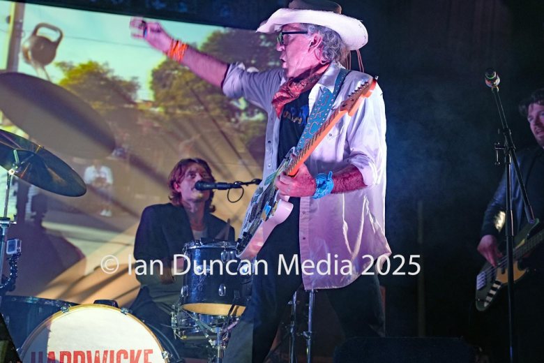 Joe ‘King’ Carrasco performs with Hardwicke Circus during A Night For Ukraine. Photo: Ian Duncan.