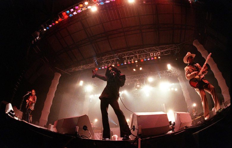INXS at Newcastle Arena in June 1997.Photo: Ian Duncan.
