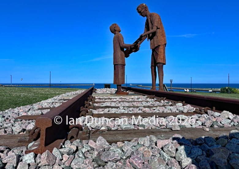 Humanity – The Forgotten Army statue in the North Marine Park in South Shields in the north-east of England by artist Ray Lonsdale. Photo: Ian Duncan.